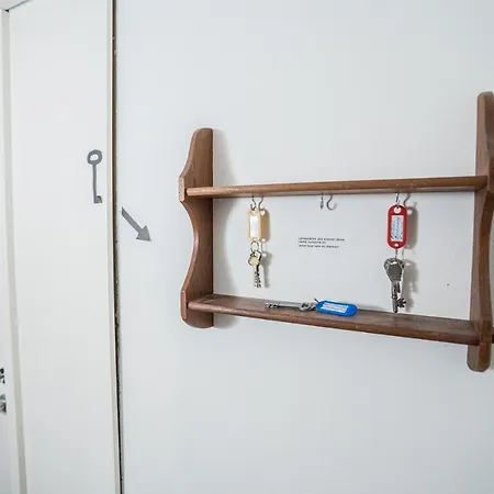 Mukava Kellarihuoneisto Jossa Sauna Ja Poreallas ヤコブスタード
