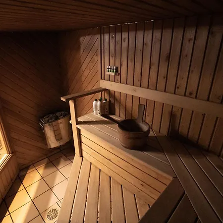 アパート Mukava Kellarihuoneisto Jossa Sauna Ja Poreallas *