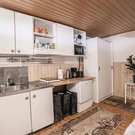 Mukava Kellarihuoneisto Jossa Sauna Ja Poreallas * ヤコブスタード