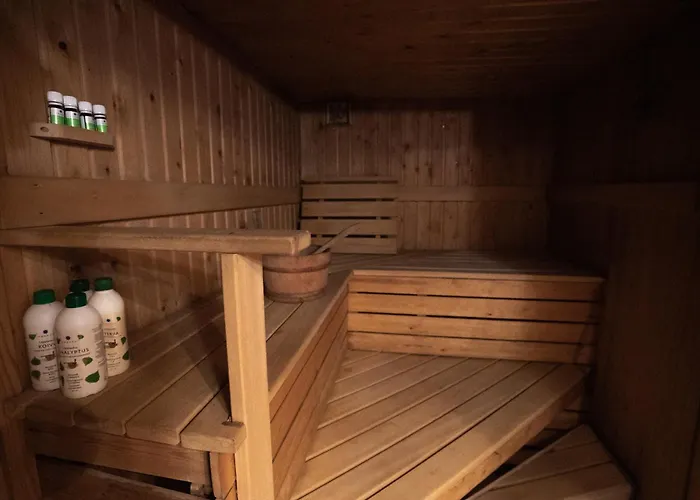 Mukava Kellarihuoneisto Jossa Sauna Ja Poreallas Пиетарсаари